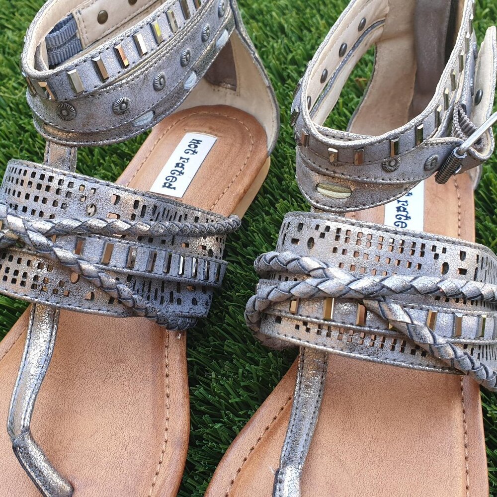 Not Rated strapy flat sandal - Pewter